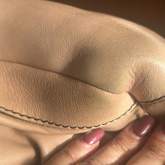 Burberry Calfskin shoulder bag. Authentic - Picture 12 of 16